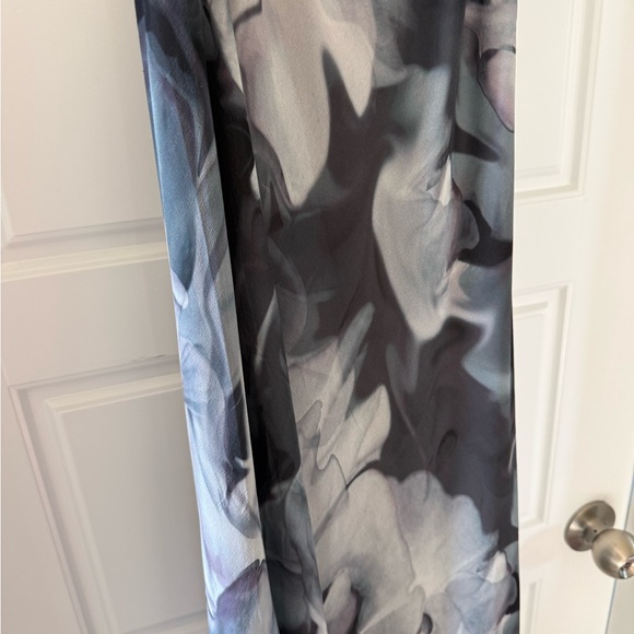 Karen Millen Watercolour Chiffon Maxi Dress. Size 4 - Picture 8 of 8